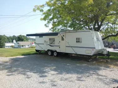 2008 Dutchmen Dutchmen Trailer Travel trailer rental in Ronks, PA
