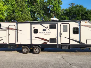 2019 Heartland RVs Mallard Travel trailer rental in Jacksonville, NC