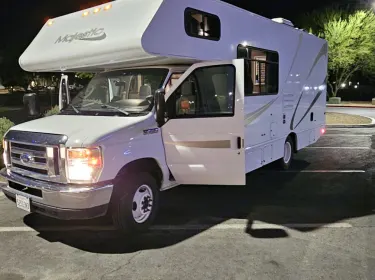 2017 Thor Majestic Class C rental in Orem, UT