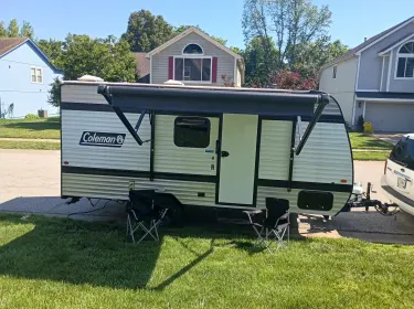 2025 Dutchmen Coleman Travel trailer rental in Independence, MO
