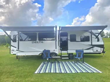 2025 Alliance Delta 292RL Travel trailer rental in Spartanburg, SC
