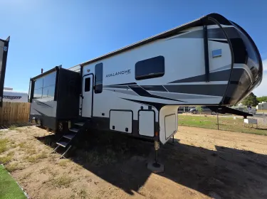 2021 Keystone RV Avalanche Fifth-wheel rental in Rankin, TX