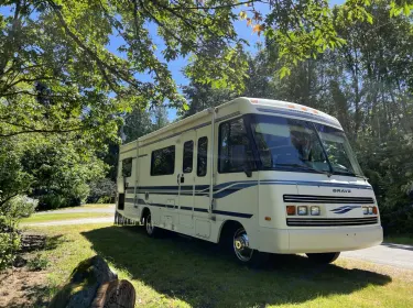 1995 Winnebago Brave Class A rental in Victoria, BC