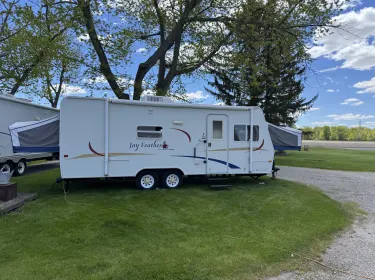 2005 Jayco Jay Feather EXP Travel trailer rental in Freeland, MI
