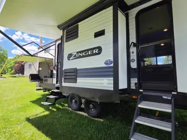 2021 Crossroads RV Zinger Travel trailer rental in Alfred Station, NY