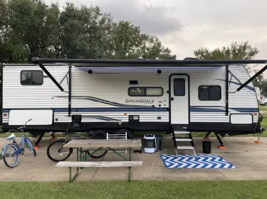 2022 Keystone RV Springdale Travel trailer rental in Sioux Falls, SD