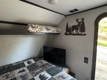 2022 Aspen Trail Aspen Trail Trailer Travel trailer rental in Lake Arrowhead, CA