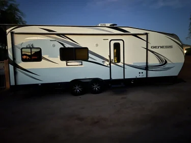 2015 Genesis Supreme Classic Travel trailer rental in Tucson, AZ