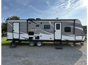 2019 Dutchmen Coleman Lantern Travel trailer rental in Boyce, VA