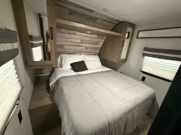 2021 Forest River Palomino Puma XLE Lite Travel trailer rental in Brooksville, FL