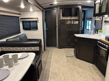 2021 Surveyor Legend Travel trailer rental in Cedar Park, TX