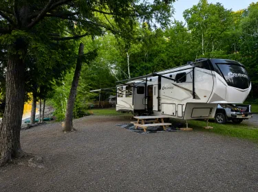 2021 Crusader Crusader Fifth Wheel Fifth-wheel rental in Bradley, ME