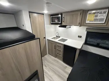 2025 4YDTCME14TM932345 13B Travel trailer rental in Breckenridge, TX
