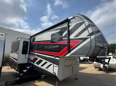 2021 Keystone Fuzion Toy hauler rental in Byron, MN