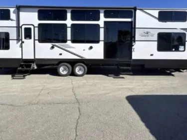 2025 Jayco Jay Flight Bungalow Class C rental in Alexandria, LA