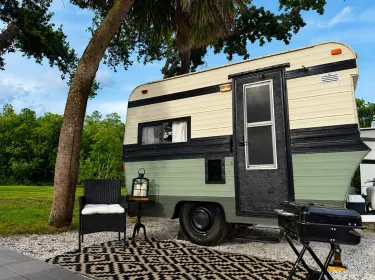 1977 Bell Coaches Bell 1300 Travel trailer rental in Largo, FL