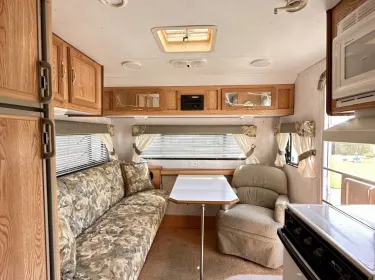 2000 Sun-Lite Sun-Lite Trailer Travel trailer rental in Lisbon, NY