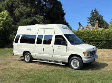 1996 Ford Econoline E250supercab Camper van rental in Victoria, BC
