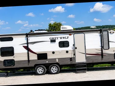 2016 Forest River Grey wolf Travel trailer rental in Sullivan, MO