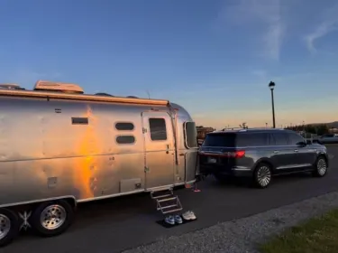 2018 Airstream International Travel trailer rental in Black Diamond, WA