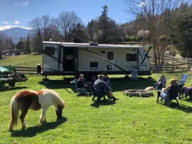 2019 Cruiser RV Shadow Cruiser Travel trailer rental in Medford, OR