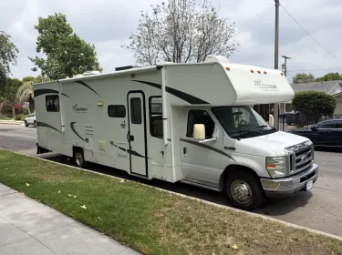2010 Coachmen Freelander Class C rental in Los Angeles, CA