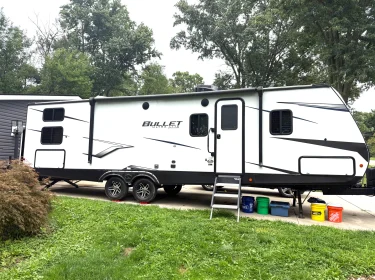 2021 Keystone RV Bullet Ultra Lite Travel trailer rental in Tallmadge, OH