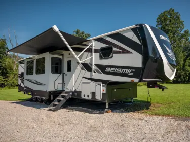2024 Jayco Seismic Luxury Toy Hauler Fifth-wheel rental in Nettie, WV