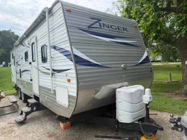 2012 Crossroads RV Zinger Travel trailer rental in Prairie City, IA
