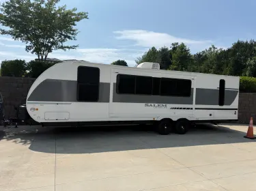 2025 Forest River Salem Cruise-Lite Platinum Travel trailer rental in Mooresville, NC