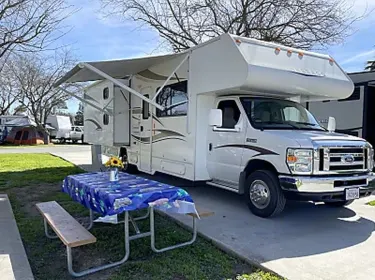 2015 Winnebago Minnie Winnie Class C rental in Carmichael, CA