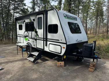 2023 Coachmen Apex Remote 16R Travel trailer rental in Calgary, AB