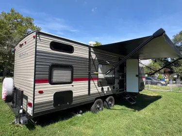 2018 Forest River Cherokee Grey Wolf Travel trailer rental in Toledo, OH