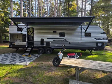 2025 Coachmen Catalina Travel trailer rental in Newaygo, MI