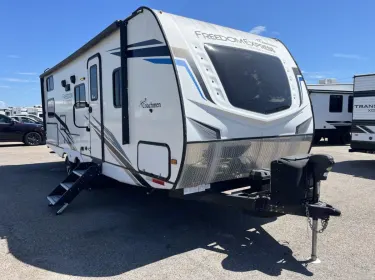 2022 Coachmen Freedom Express Travel trailer rental in Splendora, TX