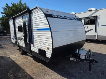 2025 Heartland RVs Pioneer Travel trailer rental in Albuquerque, NM