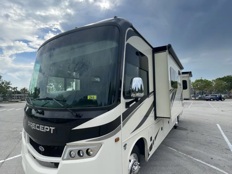 Precapt Auto 2022 Jayco Precept Class A in Naples, FL | Outdoorsy