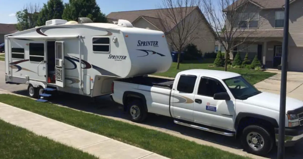 2005 Keystone Sprinter Fifth-wheel Rental in Cicero, IN | Outdoorsy