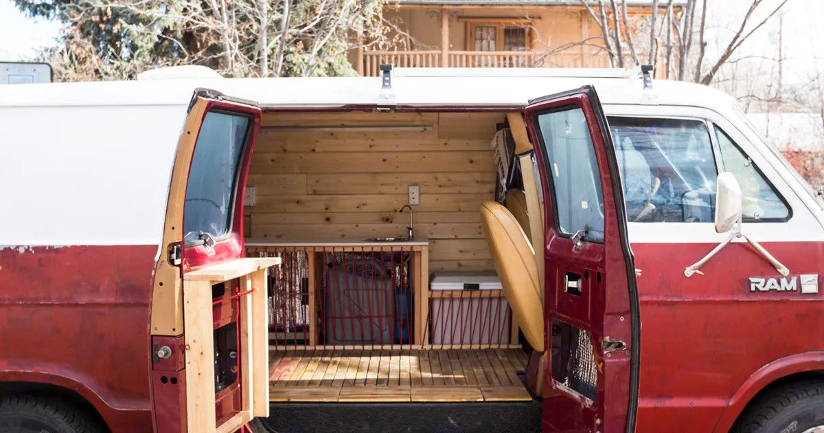 1985 Dodge B Van Camper van in Eden Prairie, MN | Outdoorsy