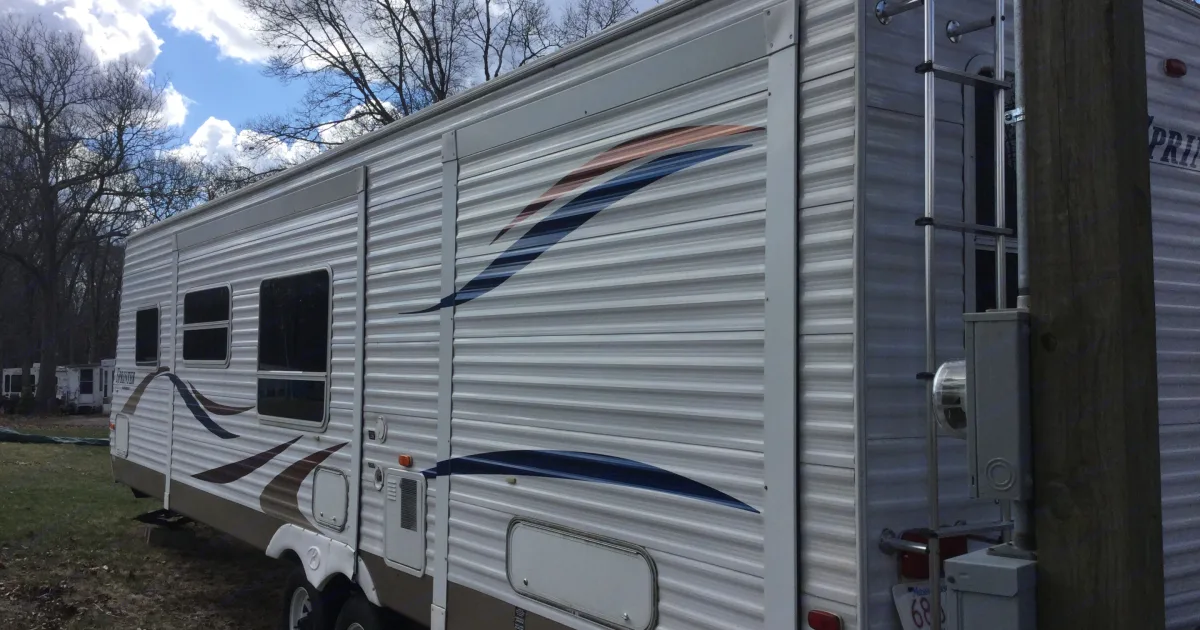 2005 Keystone Sprinter Travel trailer in Wrentham, MA | Outdoorsy