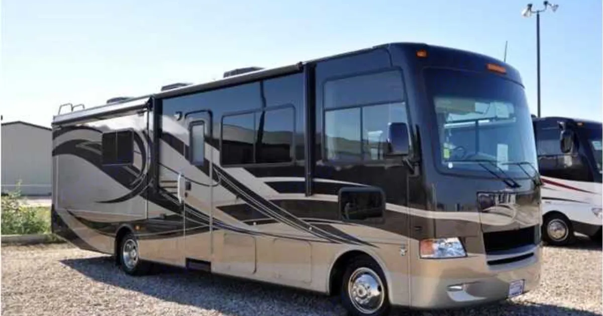 2013 hurricane 33g Intégral Rental in Mesa, AZ | Outdoorsy