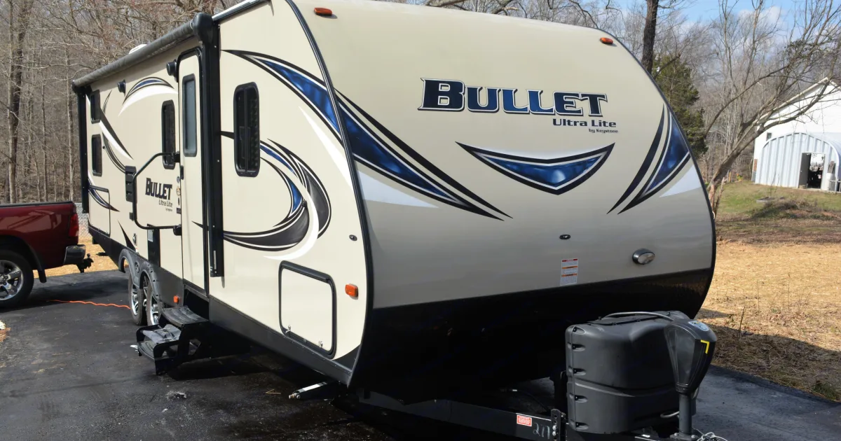 2017 Keystone Bullet 277BHS Travel trailer in Clarksville, TN | Outdoorsy