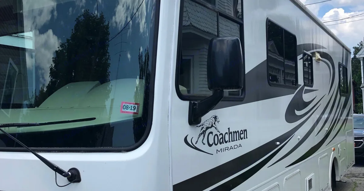 2009 Ford Coachman Class A in Town of Rockingham, VT | Outdoorsy