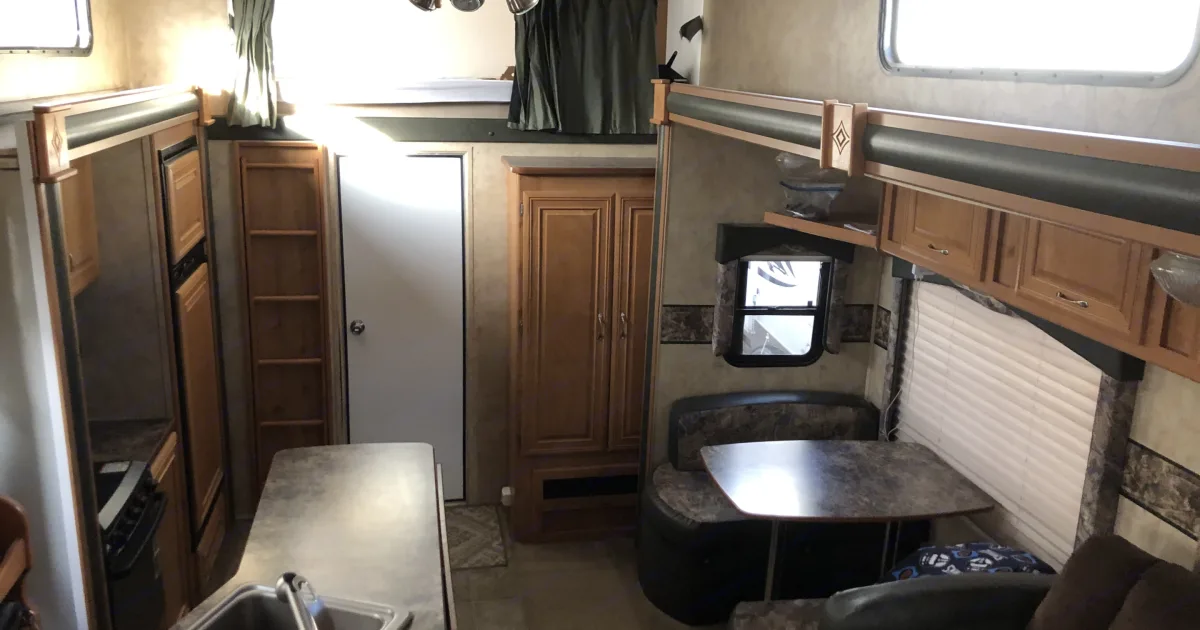 2007 Keystone Raptor Toy hauler Rental in West Jordan, UT | Outdoorsy