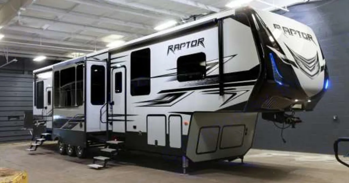 2017 Keystone Raptor Toy hauler in Dyersburg, TN | Outdoorsy