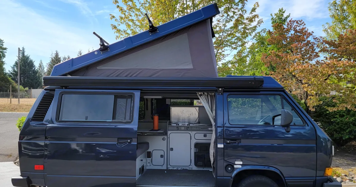 1990 Volkswagen Vanagon Camper van in Beaverton, OR | Outdoorsy
