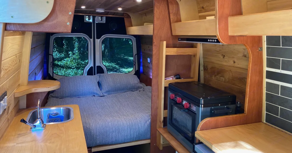 2008 Mercedes-Benz Sprinter Camper van in Portland, OR | Outdoorsy