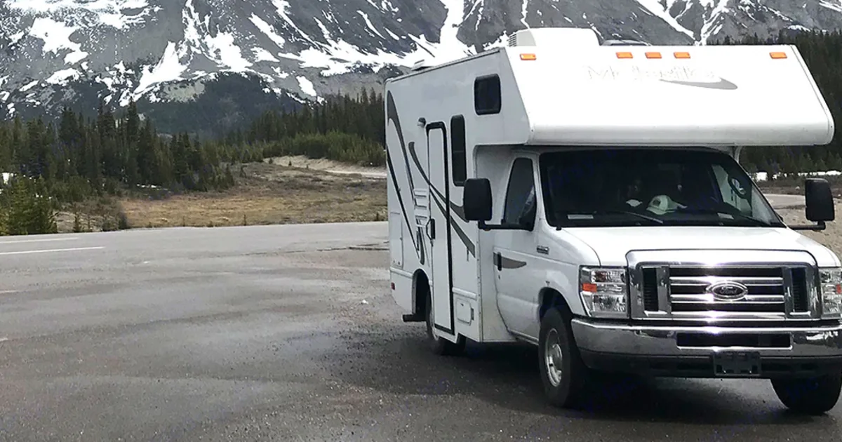 2015 Thor Motor Coach Majestic 19G Class C in Montréal, QC | Outdoorsy