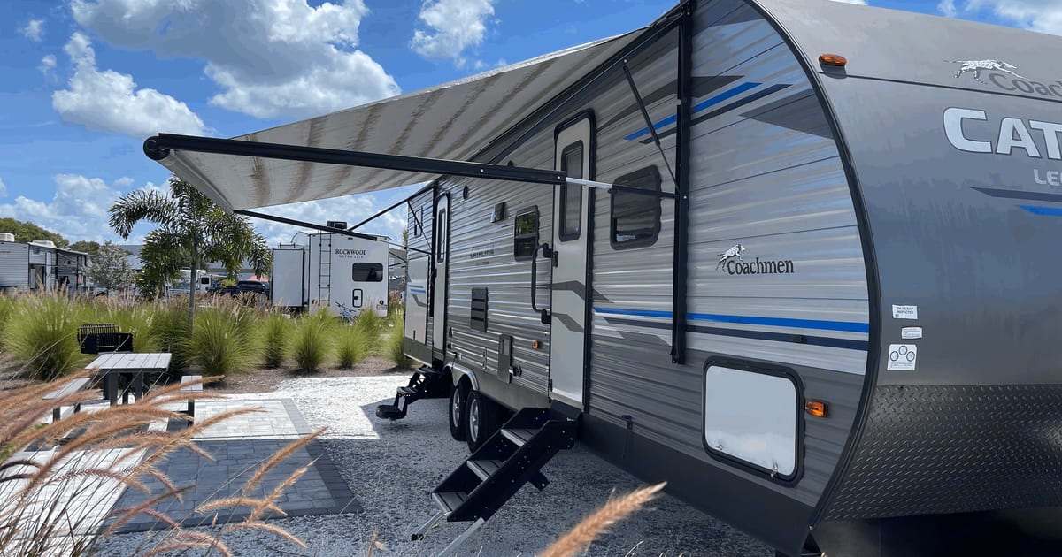 2019 Forest River Coachmen Catalina Legacy Travel trailer in Winter ...
