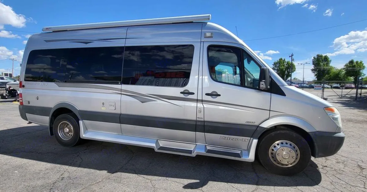 2013 Mercedes AS NEW SPRINTER 4 BERTH DISCOVERY AUTO TURBO DIESEL ...